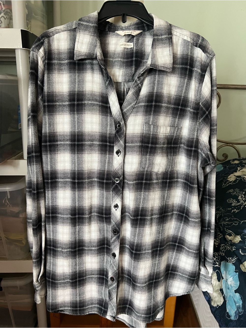 Weatherproof Vintage Black & White Plaid Button-Up Shirt